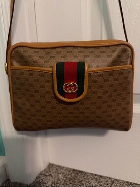 Vintage Gucci Brown Monogram Shoulder Bag with Sherry Line Pouch